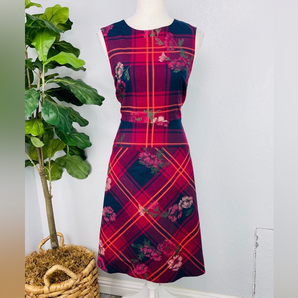 Lands’ End Canvas Red Blue Plaid Floral Embroidered Circle Fit & Flare Dress